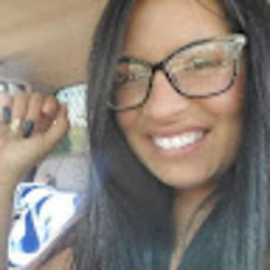 Meet your Posher, Carrie